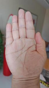 感情線上方橫一條線