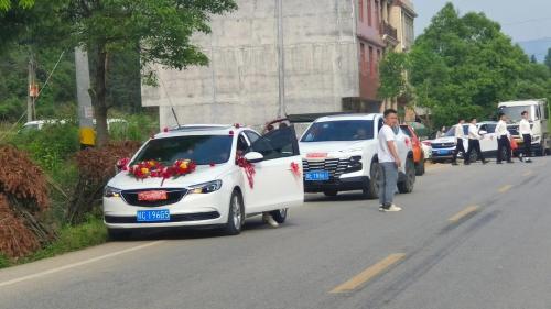 去參加送親對自己好不好 送親車隊(duì)不能有空車