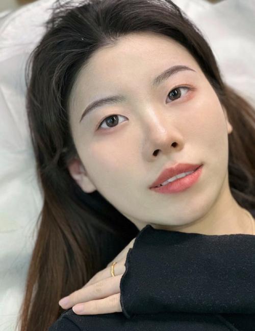 女生內(nèi)雙好看嗎