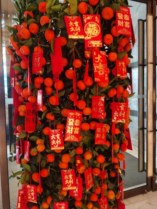 過年到十五期間什么顏色最旺財 橘紅色預示做事有頭有尾