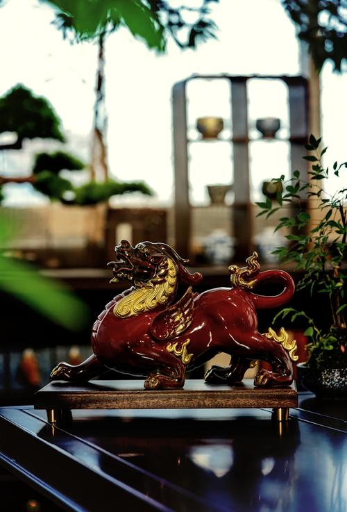 書房擺放風水好的物品    擺件首選上古神獸
