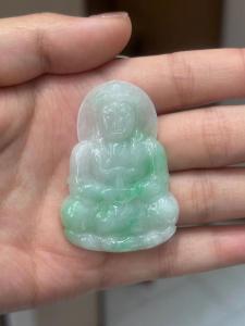 男士可以佩戴翡翠觀音嗎 戴翡翠觀音的意義何在