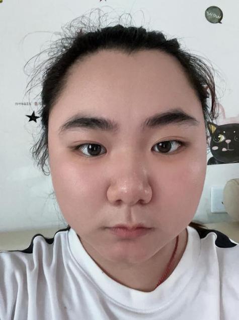 眉毛粗濃看你依賴性強(qiáng)否
