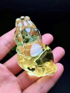 放臥室招財(cái)擺件有哪些 神秘水晶帶來(lái)充足才氣