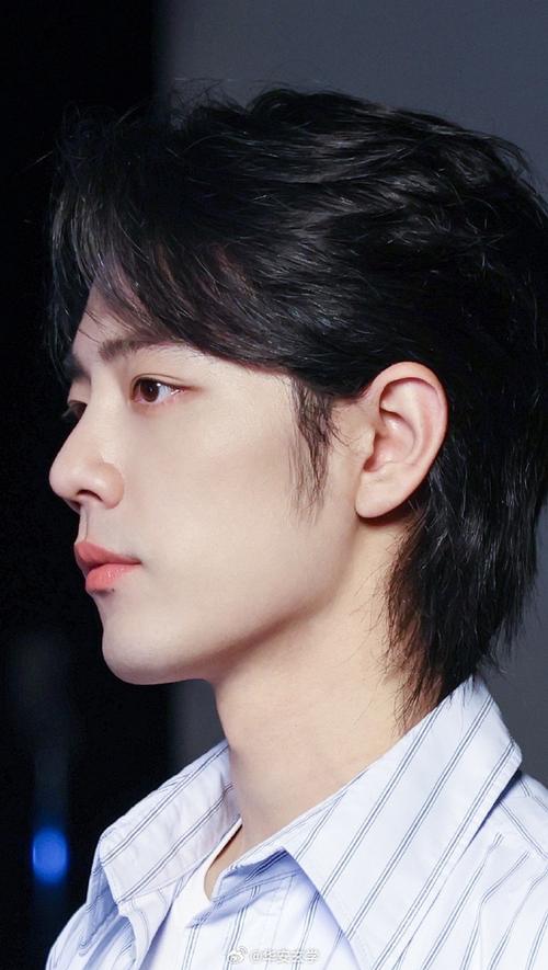 山根高的男人面相 起點高