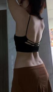 有腰窩的女人命好不好
