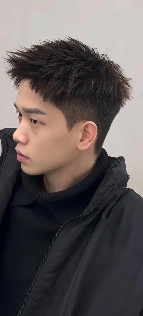 男人頭發(fā)越硬，財運就會越好嗎