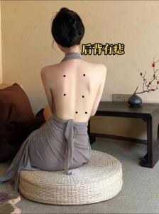 女生后背長(zhǎng)痣命運(yùn)堪比神仙來(lái)凡間的生活