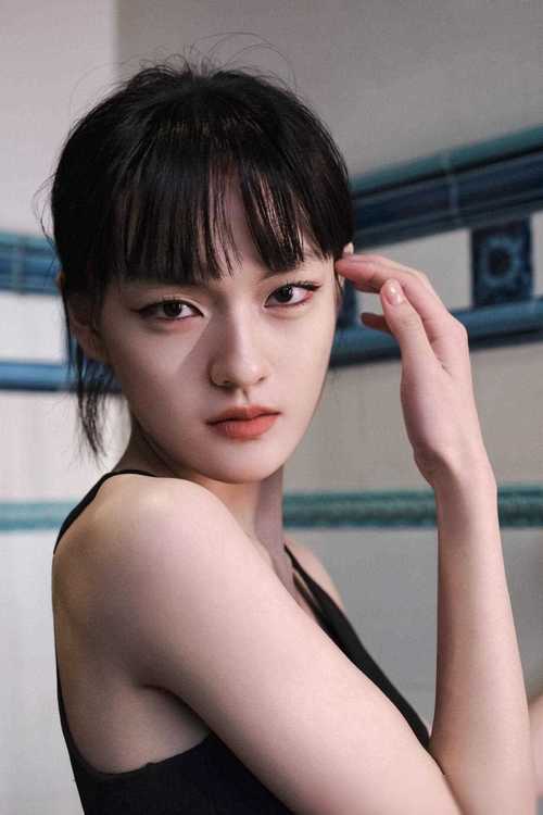 面相中女人龍眉雙眼皮