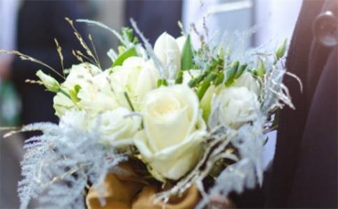2026年農歷三月初二是結婚好日子嗎 適不適合辦婚禮 2026年農歷三月初二是結婚好日子嗎 適不適合辦婚禮