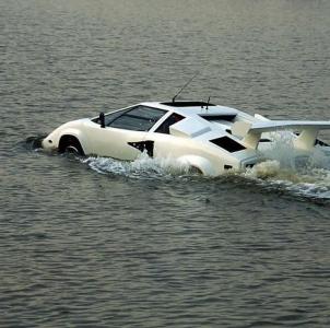 五行缺水的開什么車？最適合水人的車