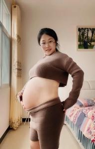 易懷孕的女子面相